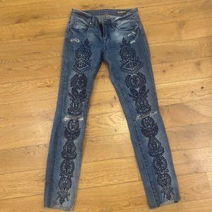Blank NYC embroidered pattern jeans